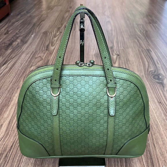 A217 - 💯 % authentic Gucci tote bag - Picture 3 of 16
